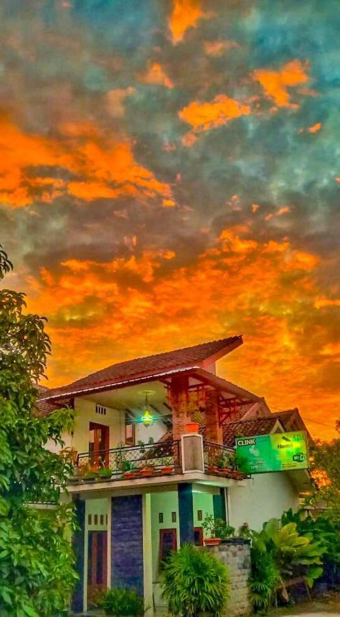 Ada Homestay Magelang Exterior foto