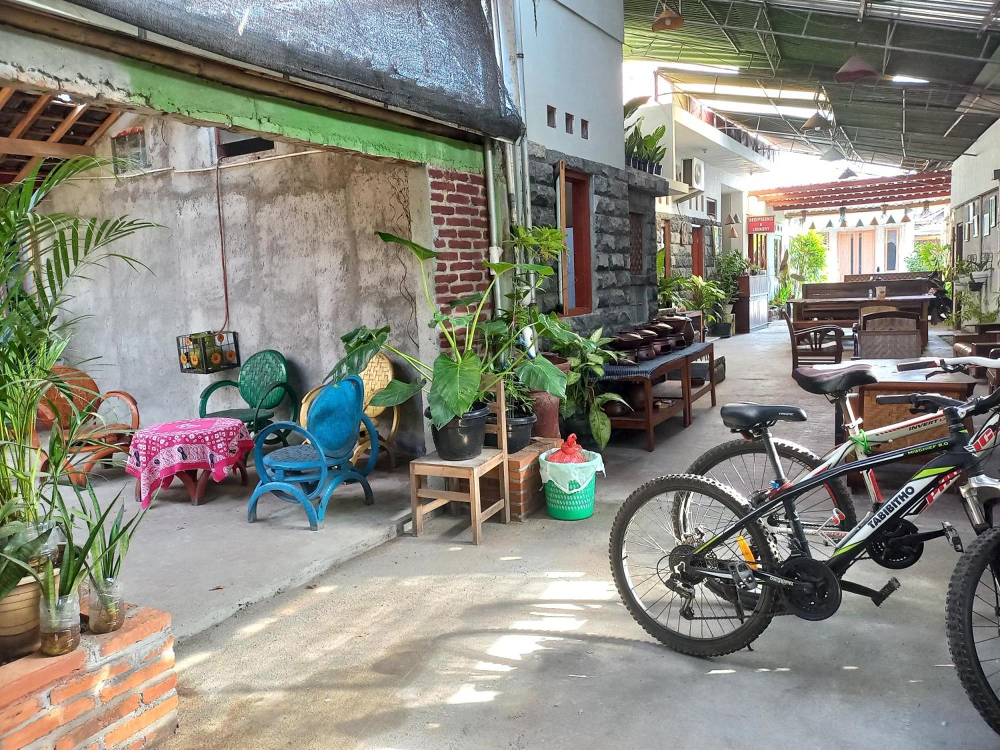 Ada Homestay Magelang Exterior foto